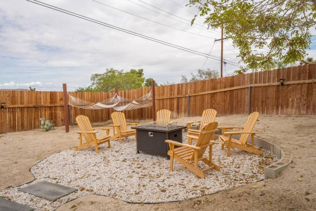 فيلا Palm Vista Retreat *Hot Tub/Cowboy Pool/Hammocks* جوشوا تري المظهر الخارجي الصورة